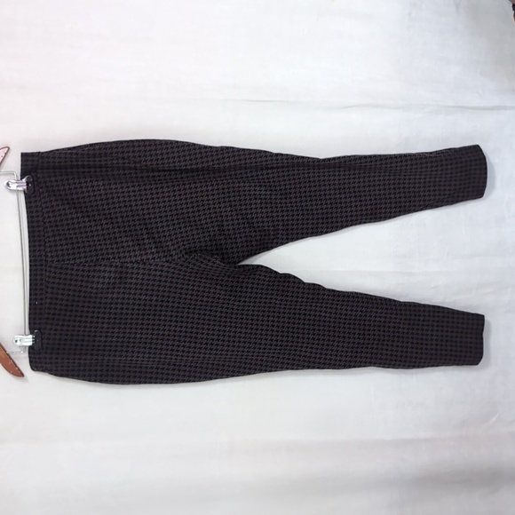 Chicos Black Grey Houndstooth Pull-On Ponte Pant Size 3 - US16 - Picture 4 of 5